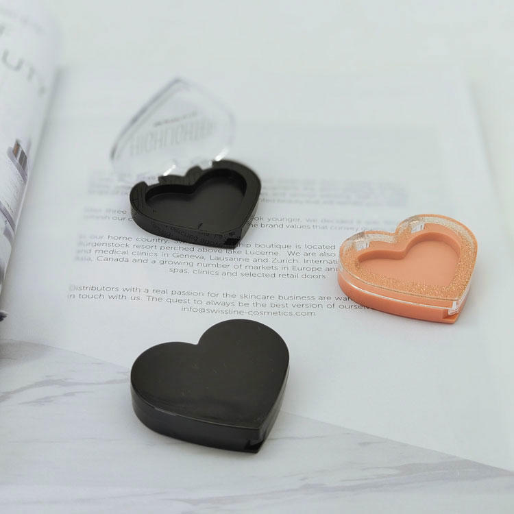 Y387 Popular fund of RED kawaii heart-shaped eye shadow palette, various ideas can be customized